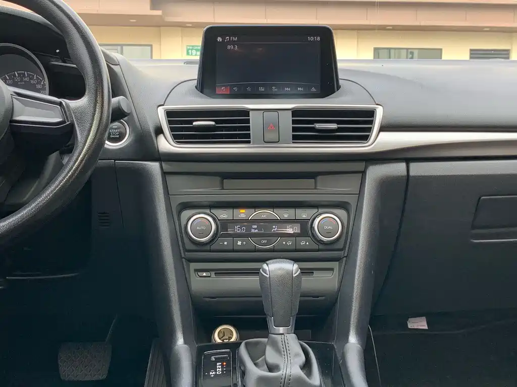 Mazda 3 Axela — миниатюра 18