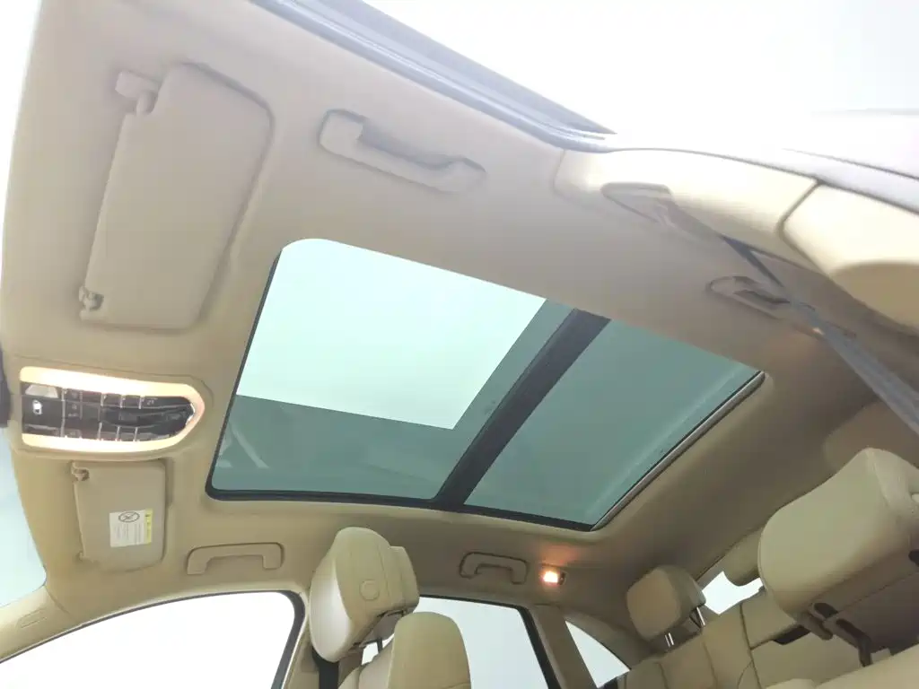 Porsche Macan — миниатюра 14