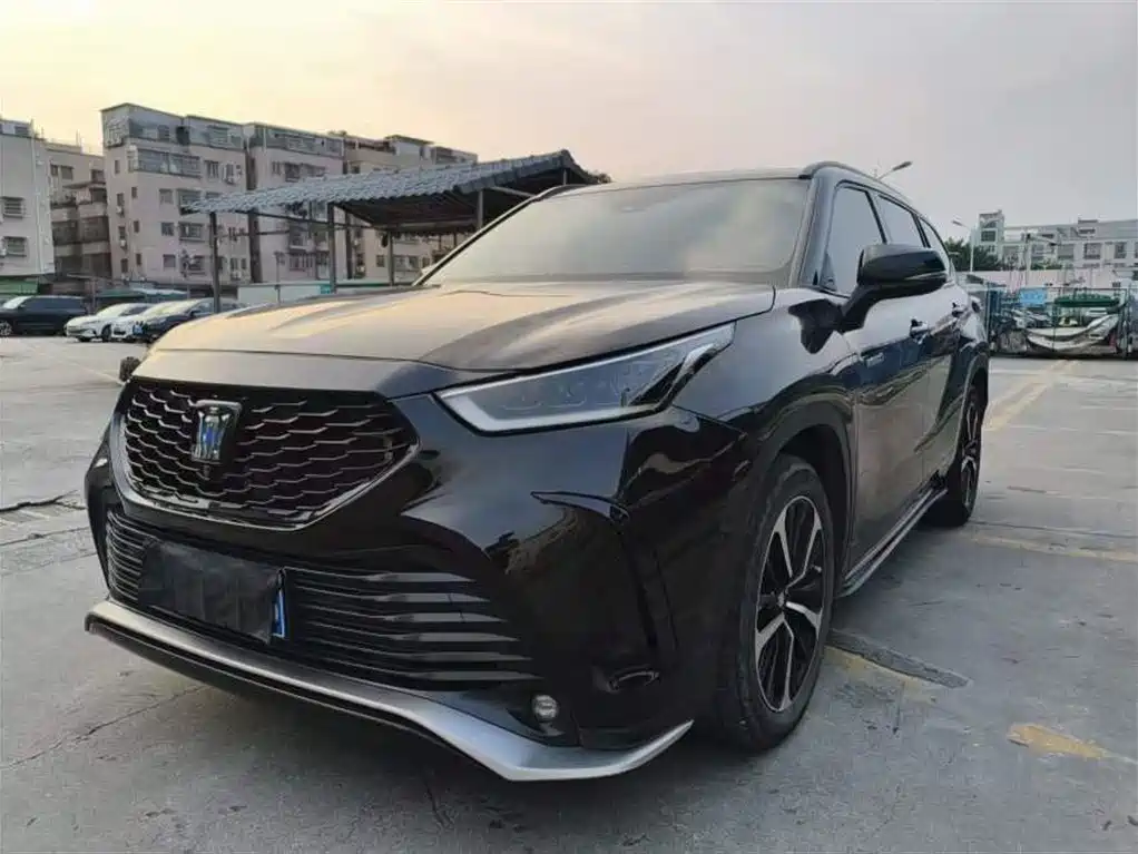 Toyota Crown Kluger