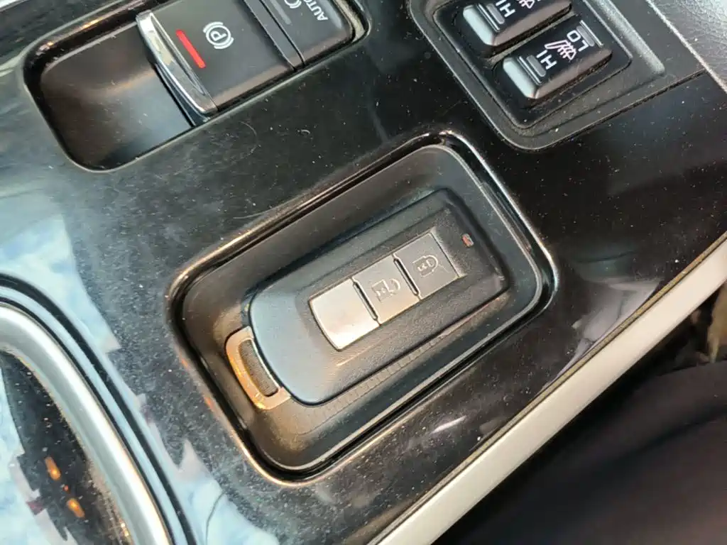 Mitsubishi Outlander — миниатюра 9