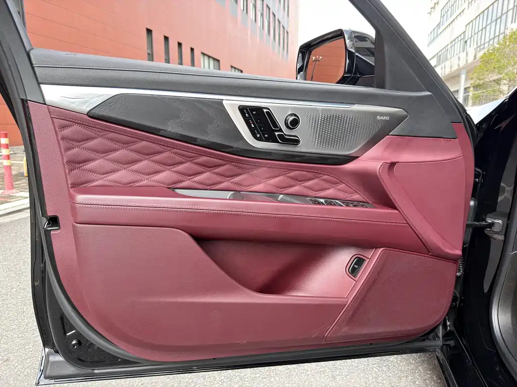 Cadillac CT6 — миниатюра 16