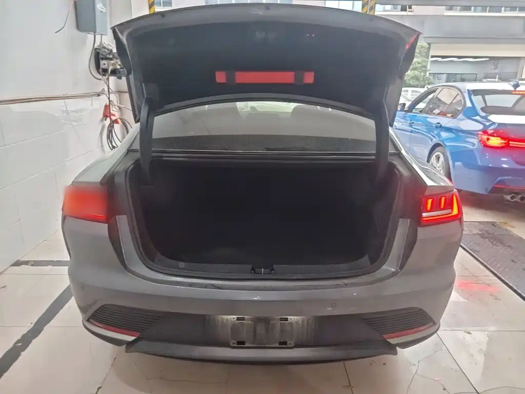 BYD Han — миниатюра 19
