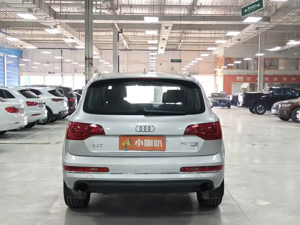 Audi Q7 — миниатюра 5