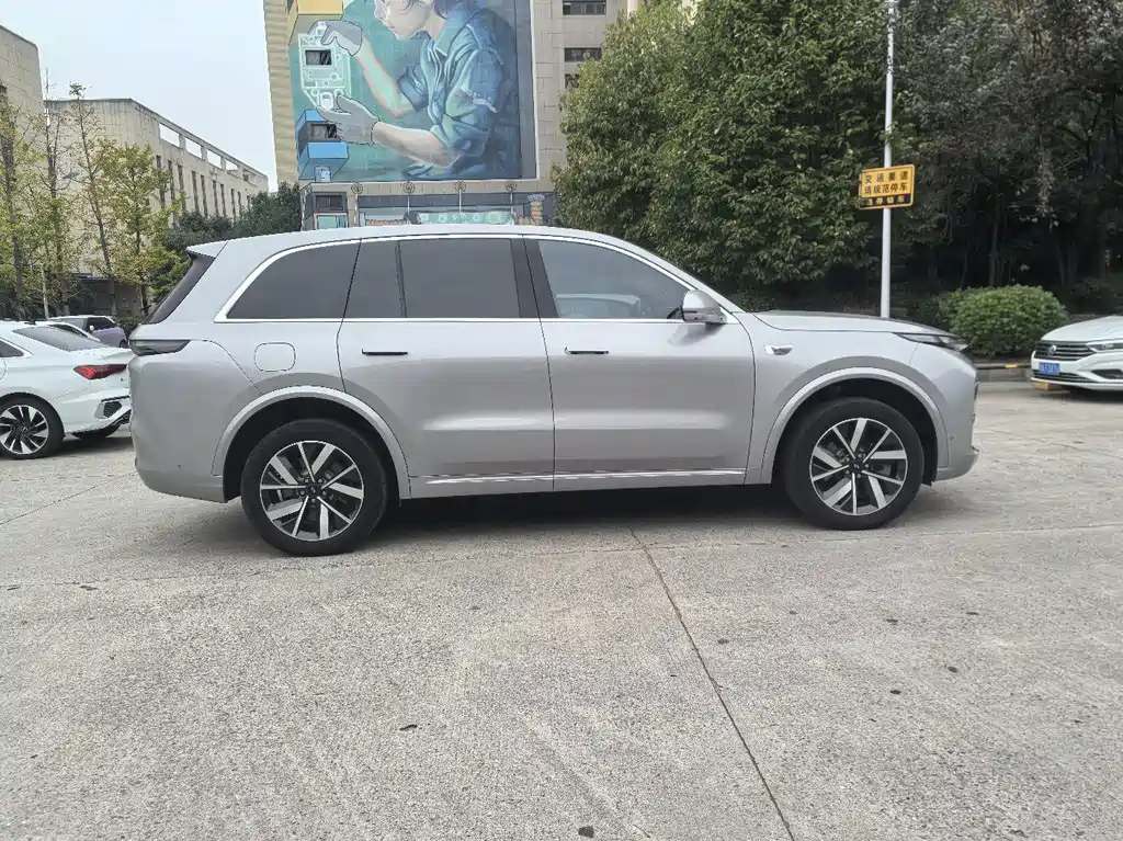 Li Auto Li L8 — миниатюра 7