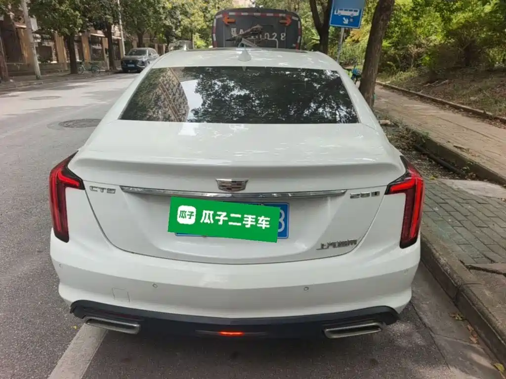 Cadillac CT5 — миниатюра 6
