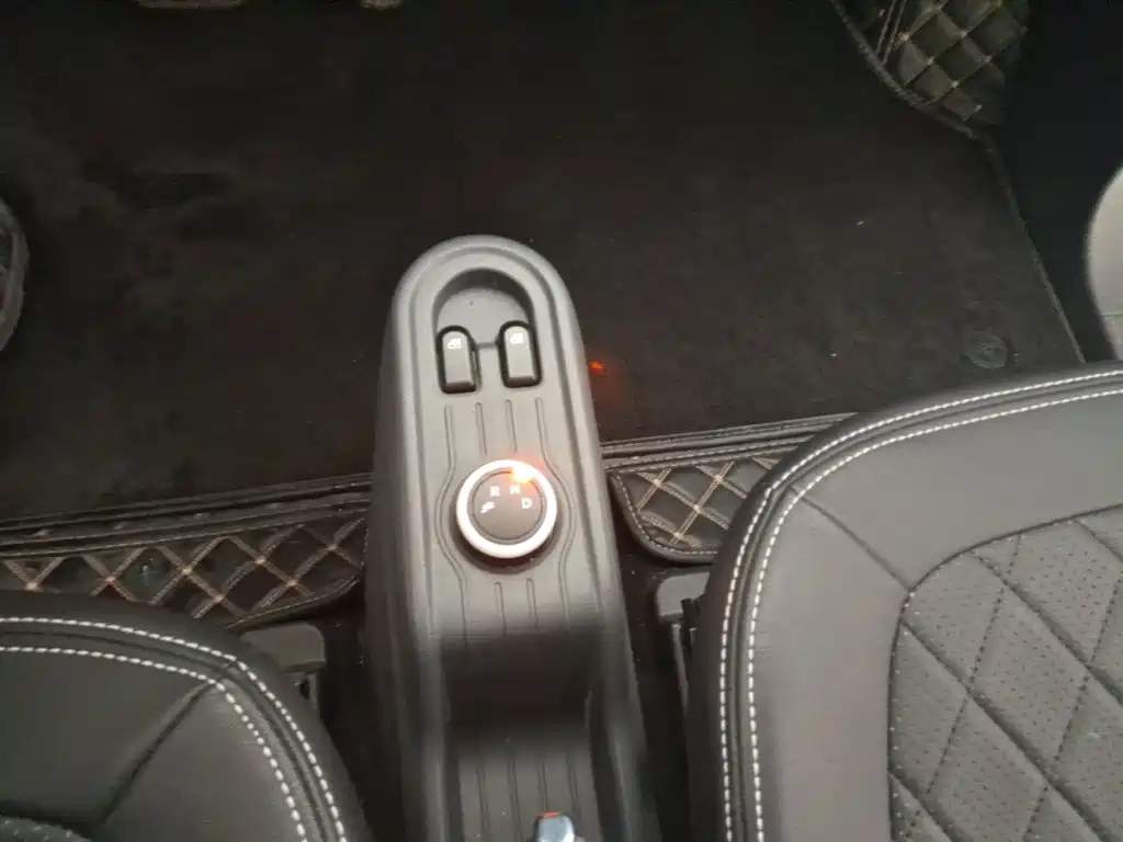 Wuling MINIEV — миниатюра 14