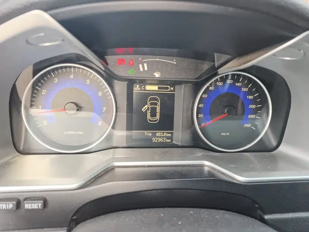 Geely Emgrand — миниатюра 12