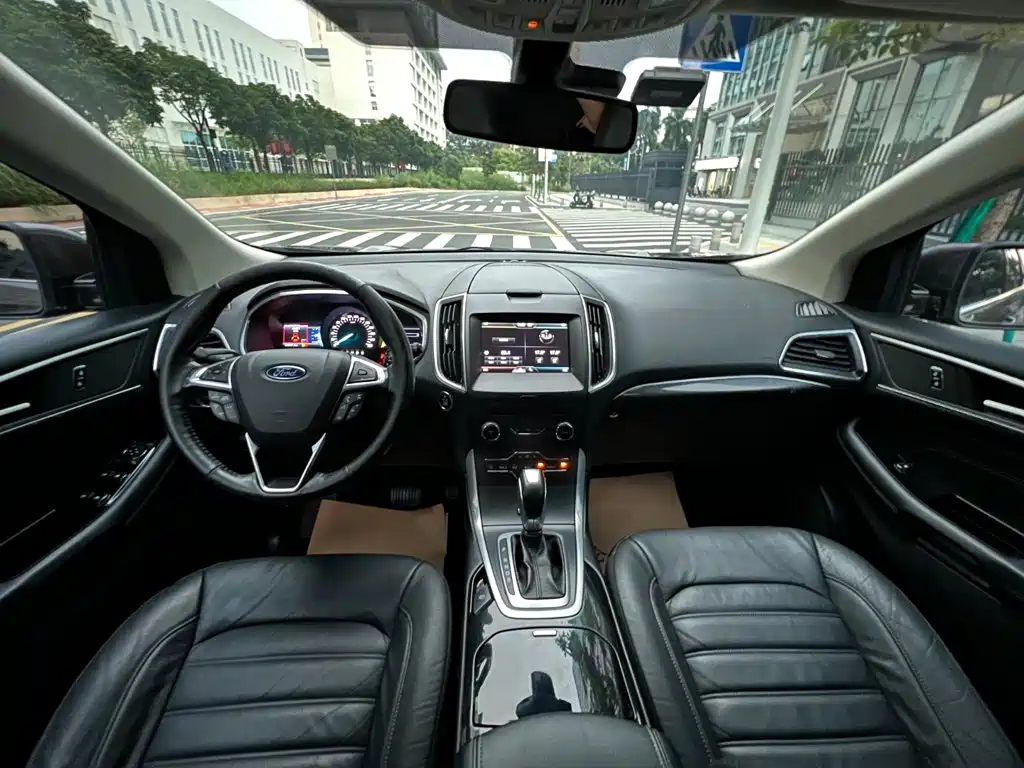 Ford Edge — миниатюра 5