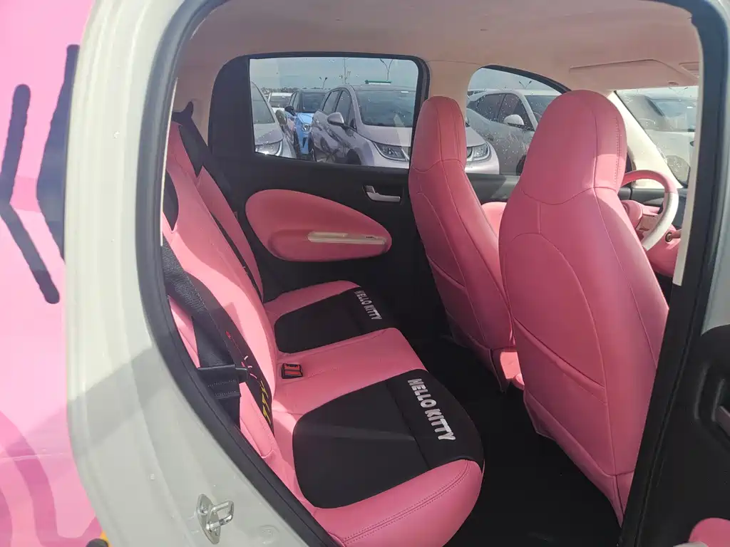 Wuling MINIEV — миниатюра 10