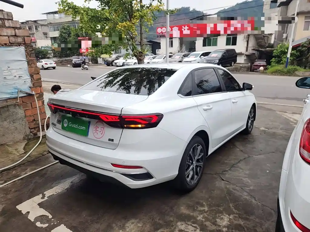 Geely Emgrand — миниатюра 7