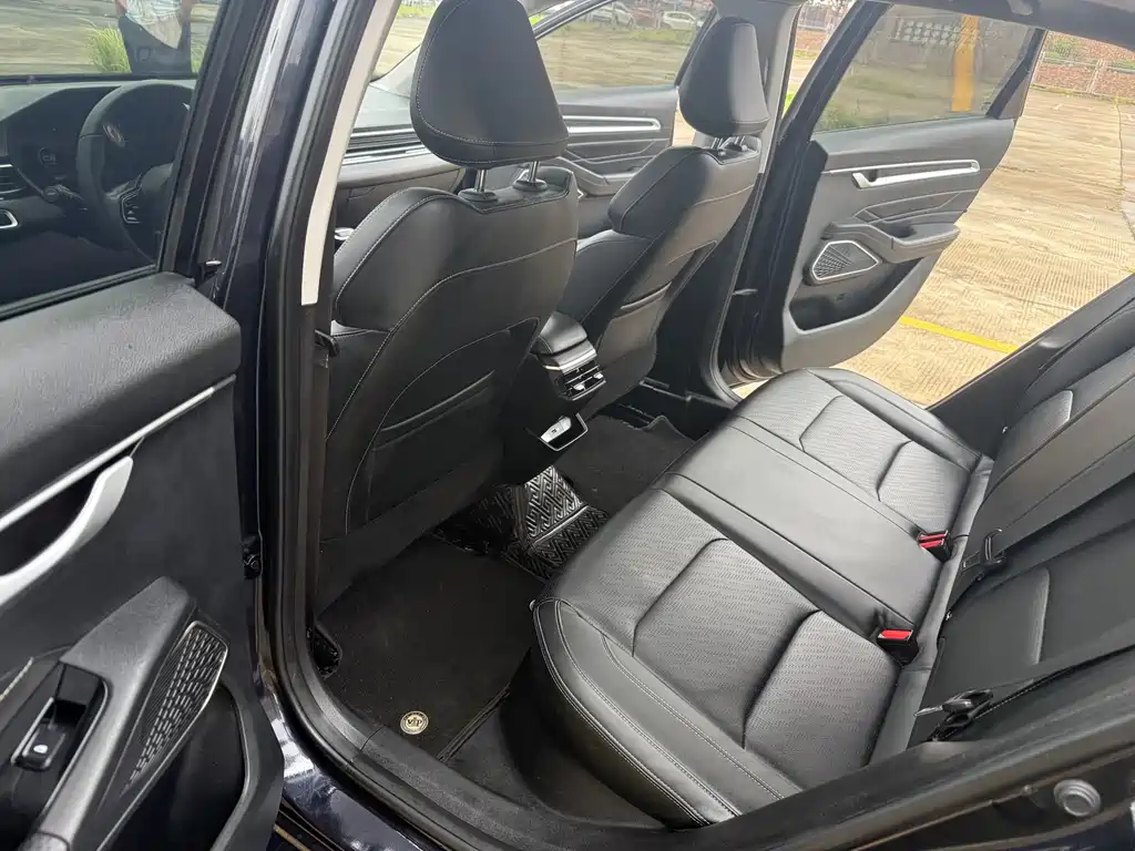 Geely Emgrand — миниатюра 17