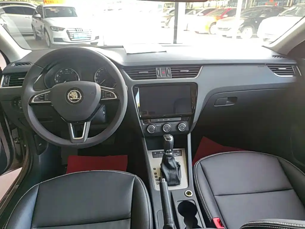 Skoda Octavia — миниатюра 10