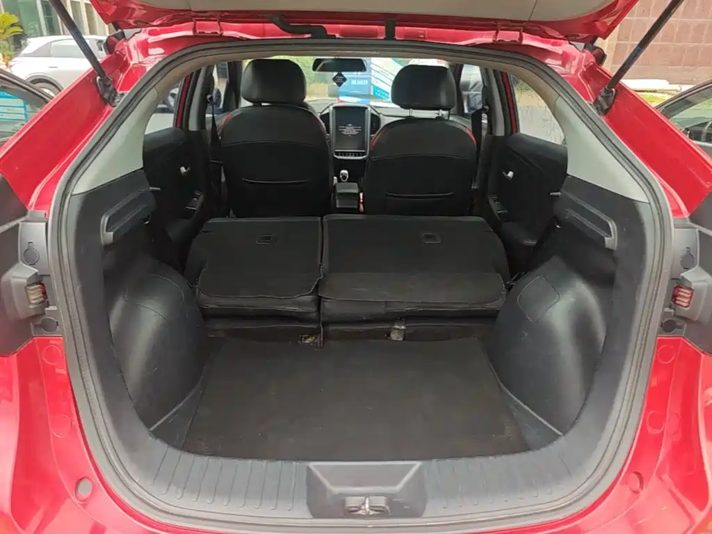Luxgen U5 SUV — миниатюра 19