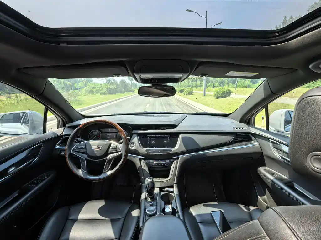 Cadillac XT5 — миниатюра 16
