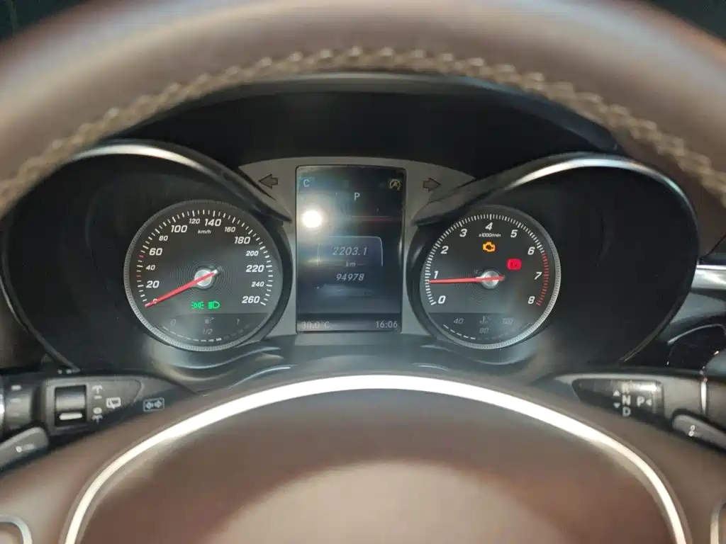 Mercedes-Benz GLC — миниатюра 7