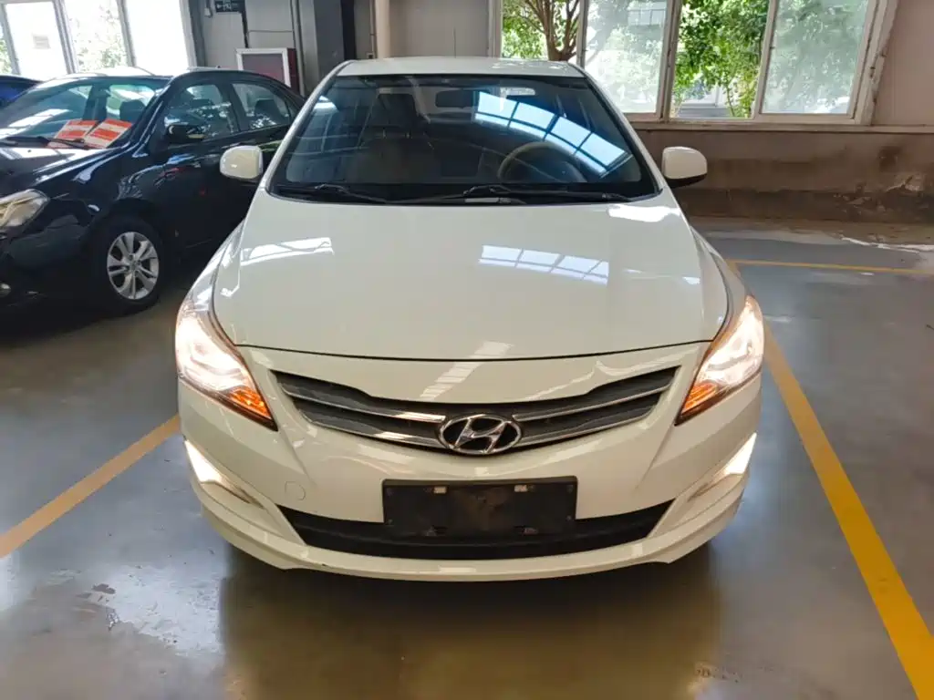 Hyundai Verna — миниатюра 3