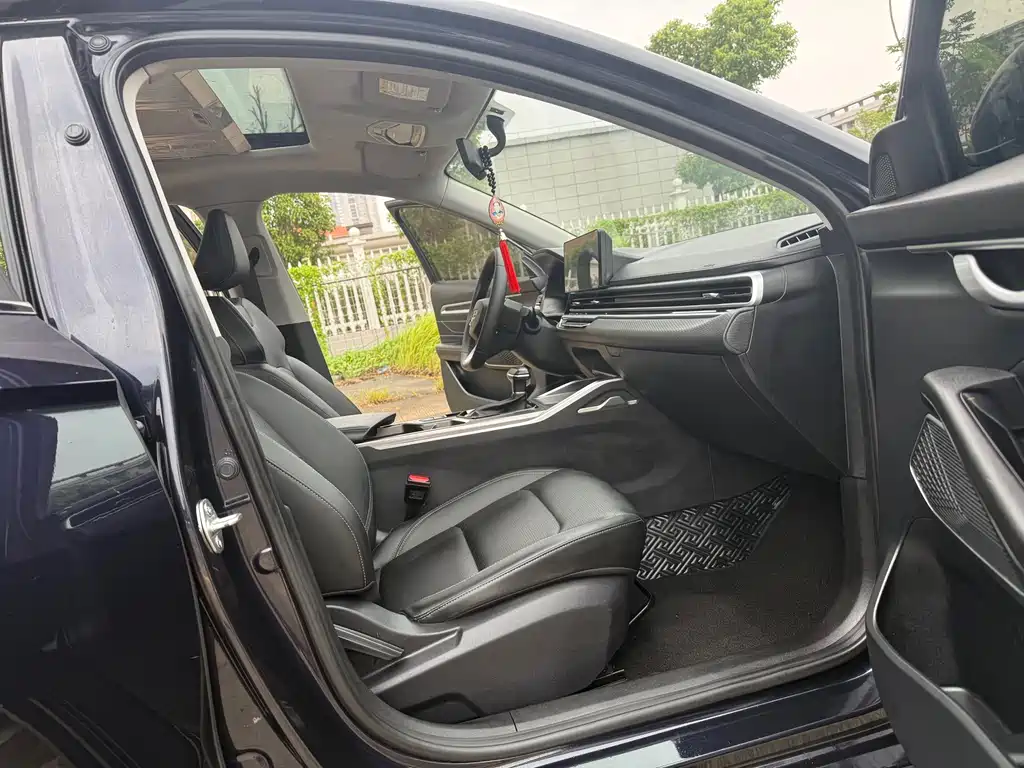 Geely Emgrand — миниатюра 11