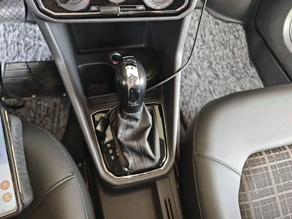 Volkswagen Jetta — миниатюра 14