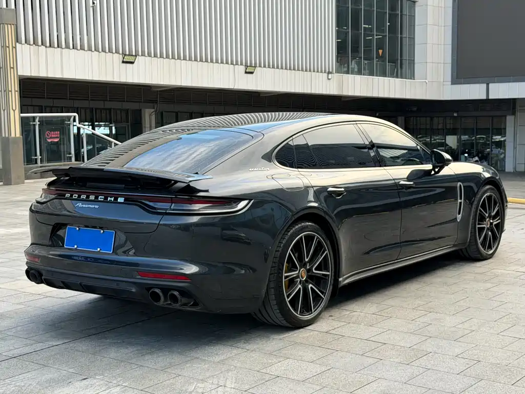 Porsche Panamera — миниатюра 6