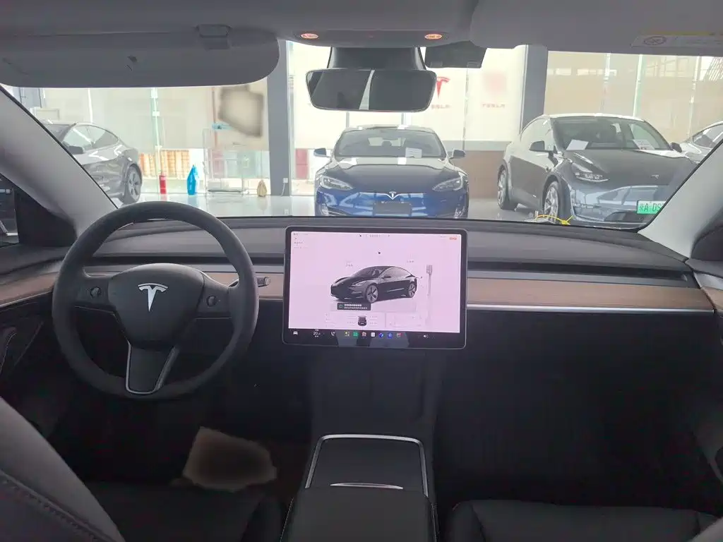 Tesla Model 3 — фотографии объявления, Фото 10
