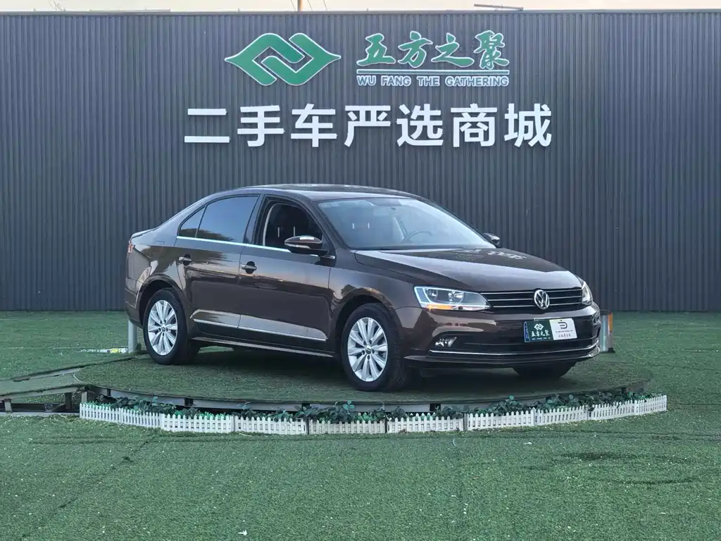 Volkswagen Sagitar 2015 230TSI AT Comfort