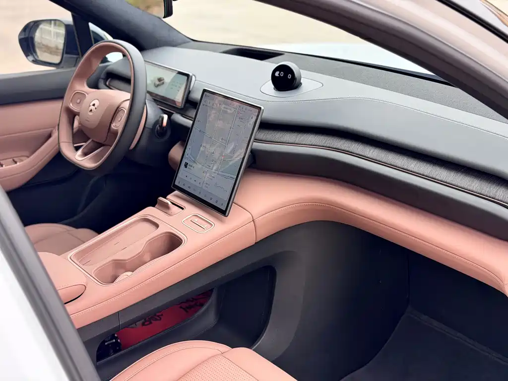 NIO ES6 — миниатюра 18