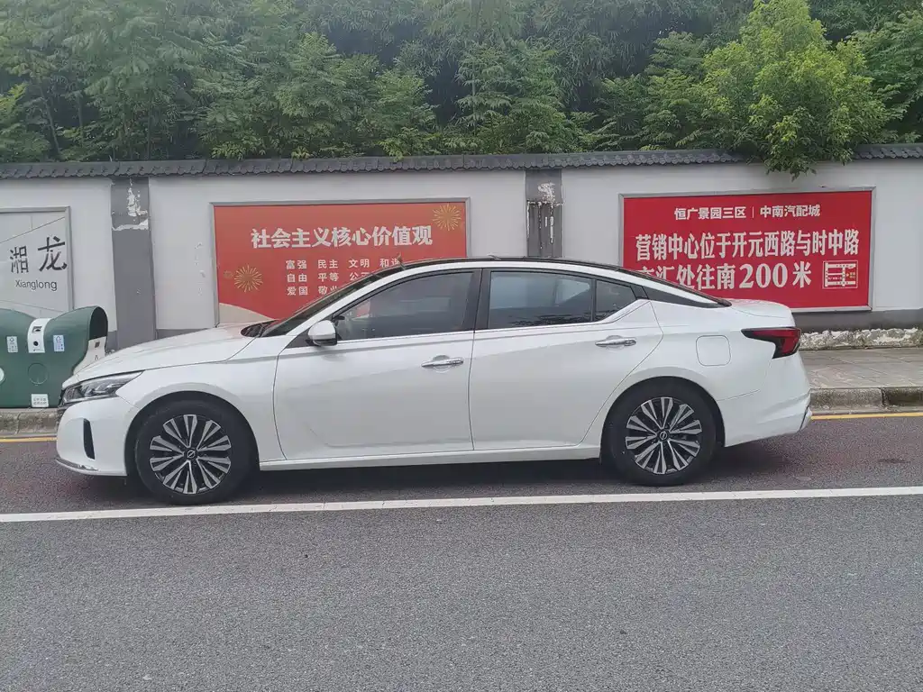 Nissan Teana — миниатюра 10