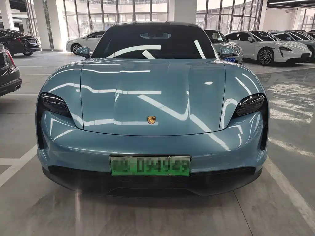Porsche Taycan
