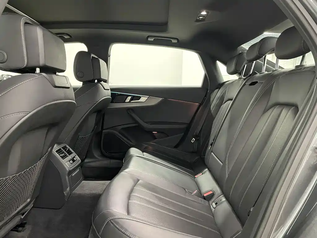 Audi A4L — миниатюра 13