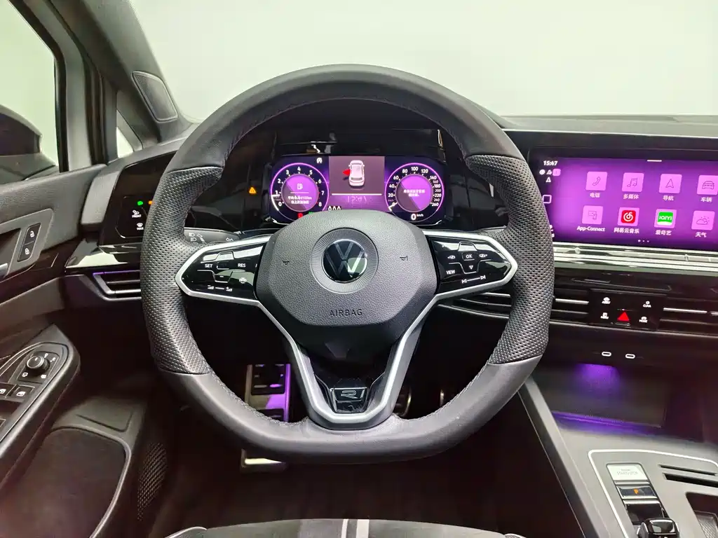 Volkswagen Golf — миниатюра 14