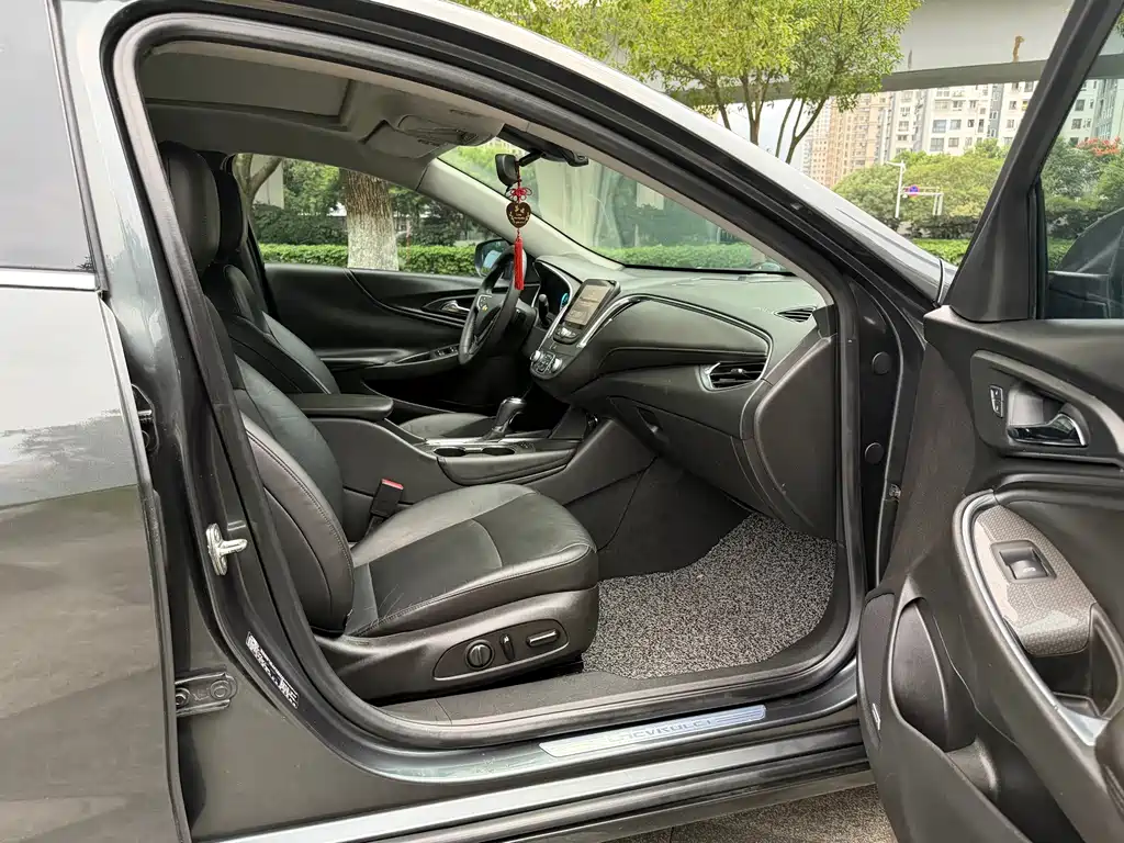 Chevrolet Malibu XL — миниатюра 13
