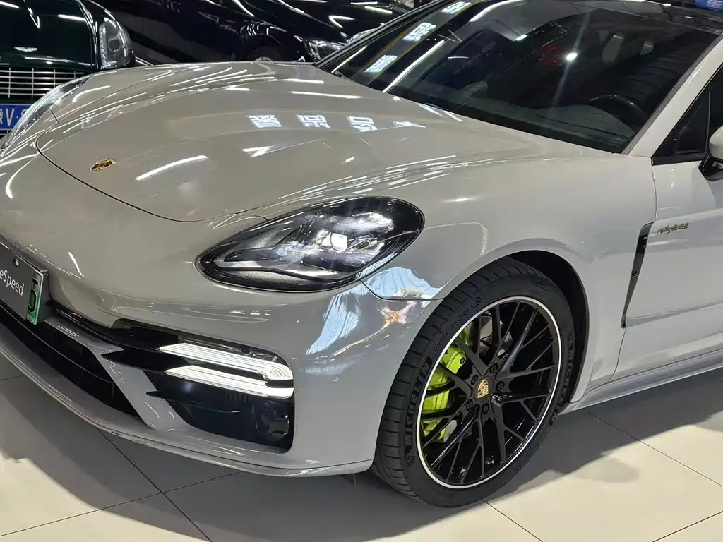 PORSCHE PANAMERA NEW ENERGY