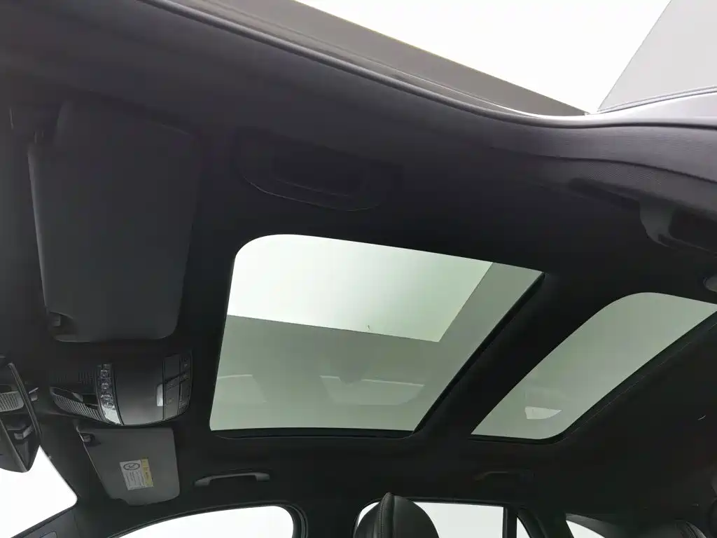 Mercedes-Benz GLC — миниатюра 14