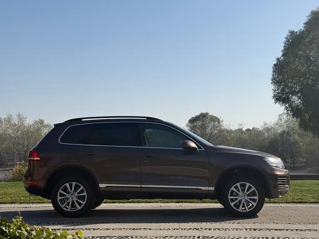 Volkswagen Touareg — миниатюра 4