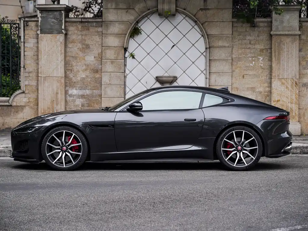 Jaguar F-Type 2021 P380 V6