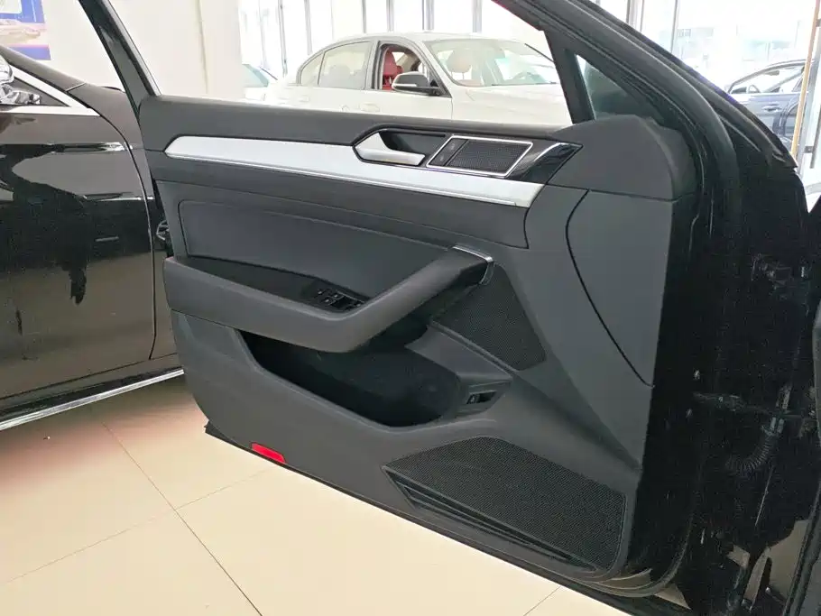 Volkswagen Magotan — миниатюра 6