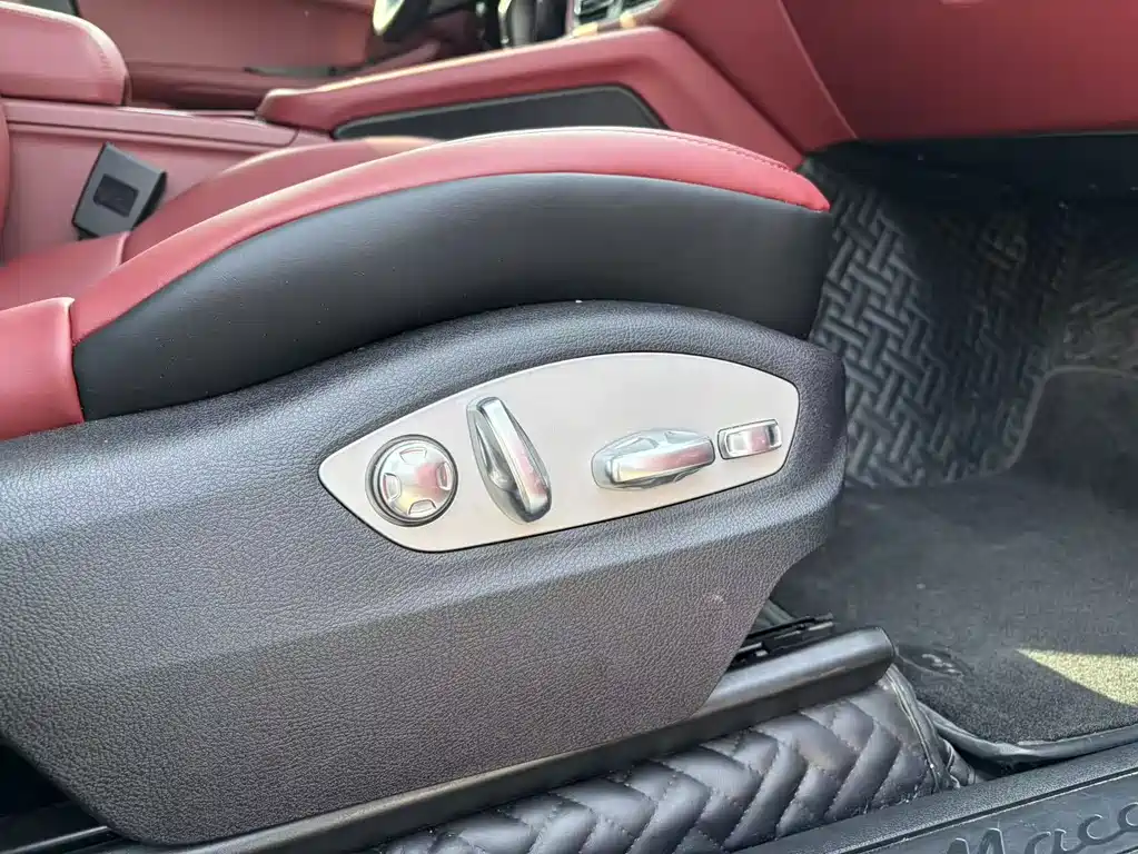 Porsche Macan 2024 Macan 2.0T