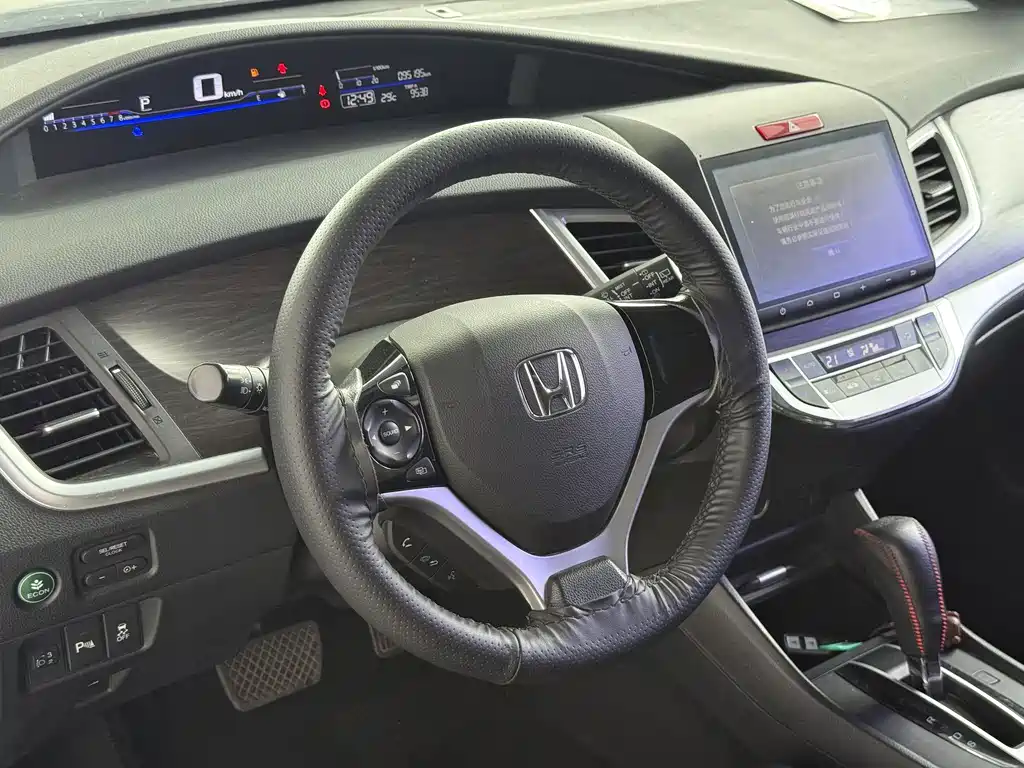 Honda Jade — миниатюра 8