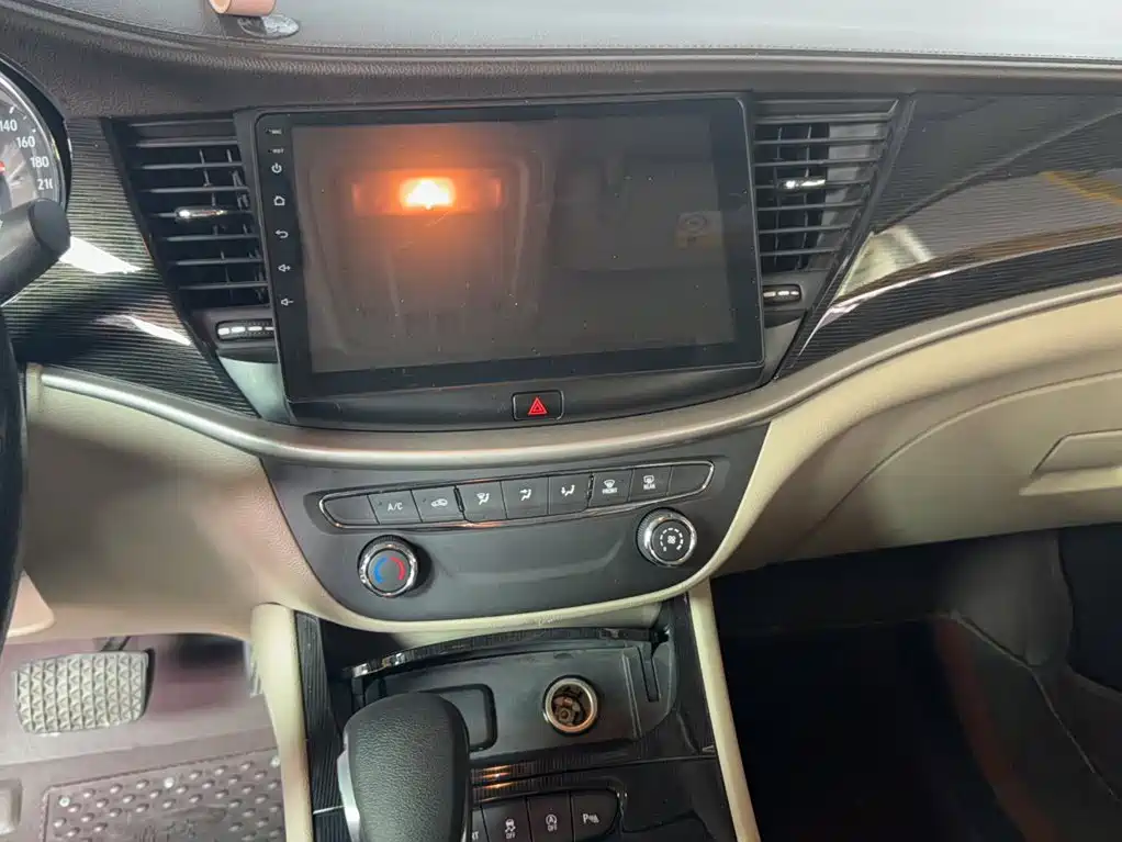 Buick Verano — миниатюра 5