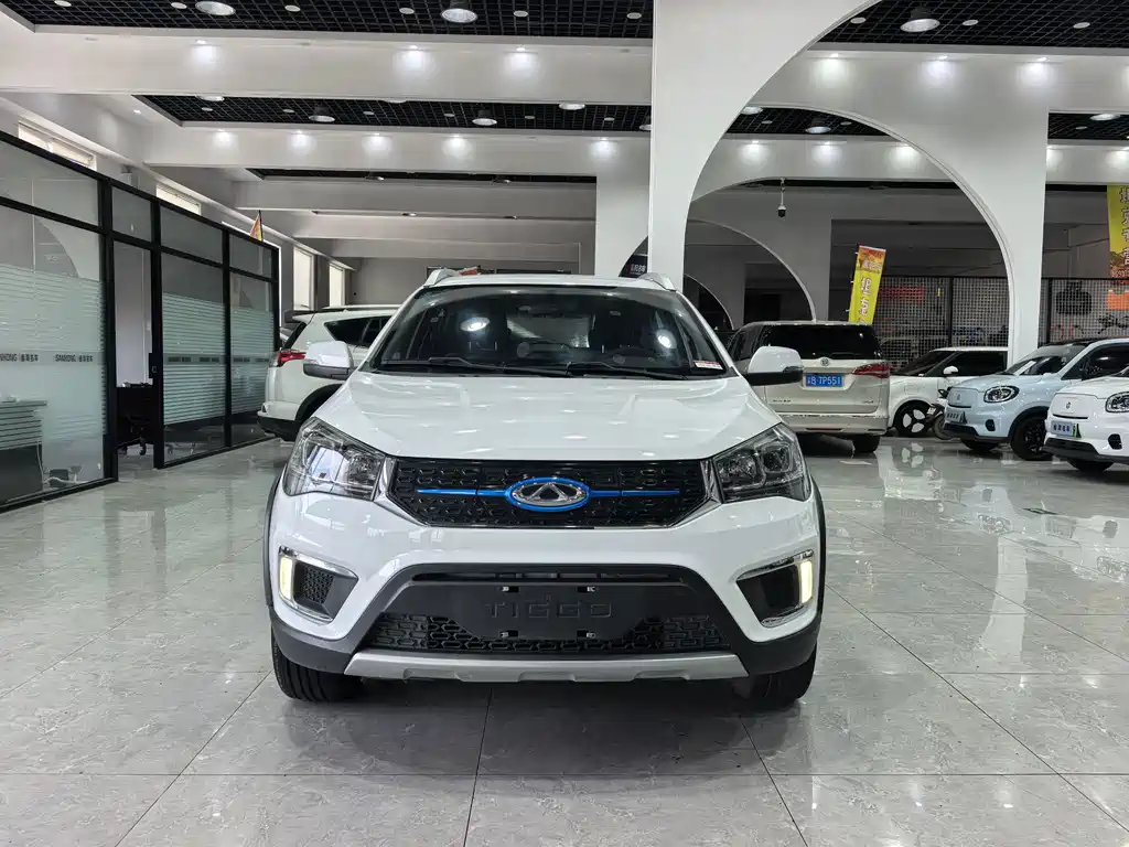 Chery New Energy Tiggo 3xe — миниатюра 2