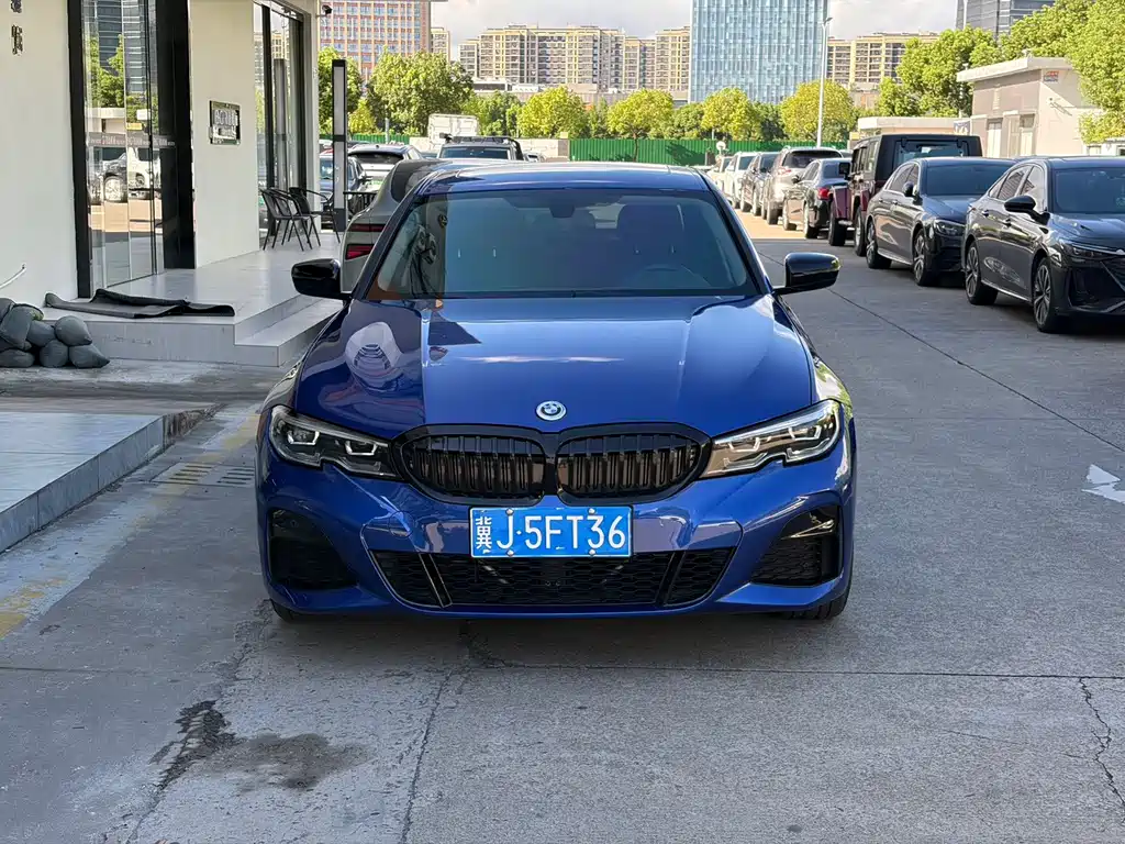 BMW 3 Series — миниатюра 2