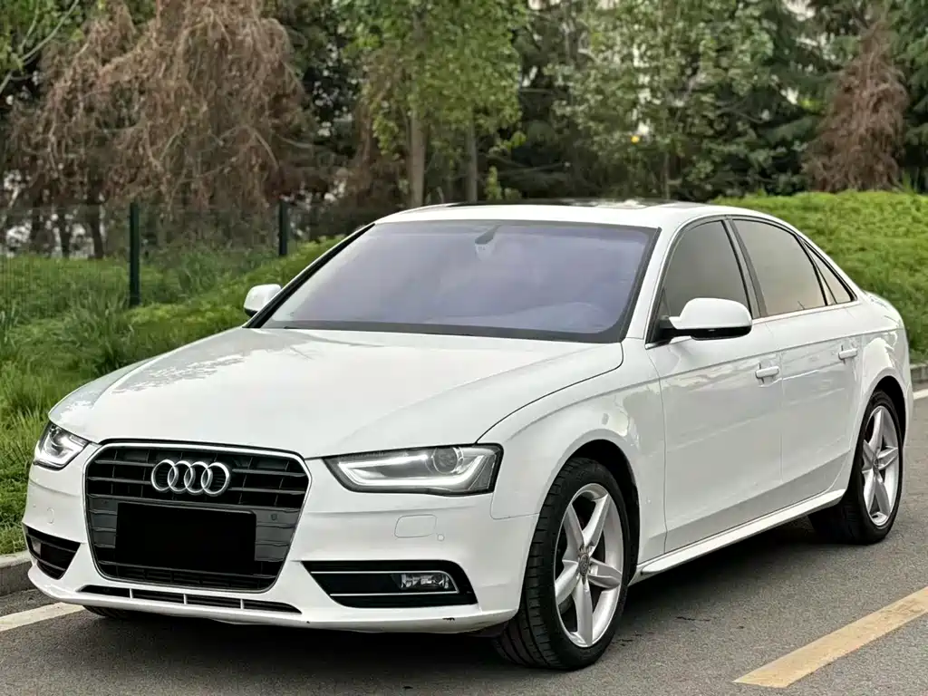 Купить Audi A4L