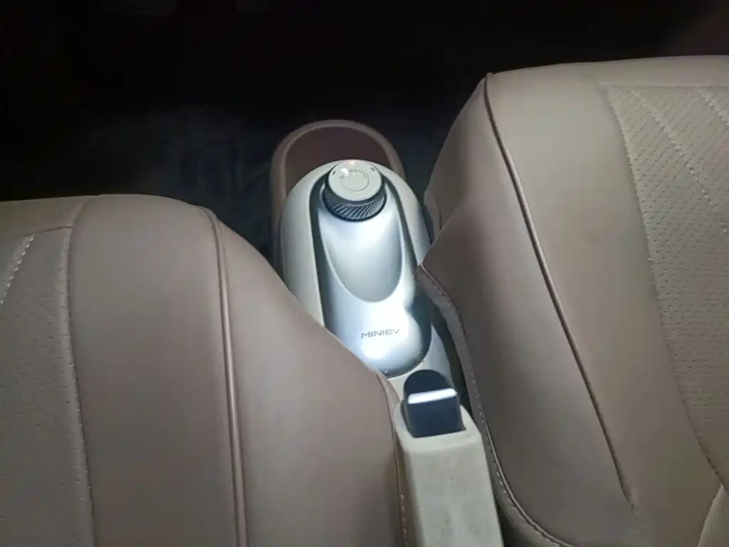 Wuling MINIEV — миниатюра 14