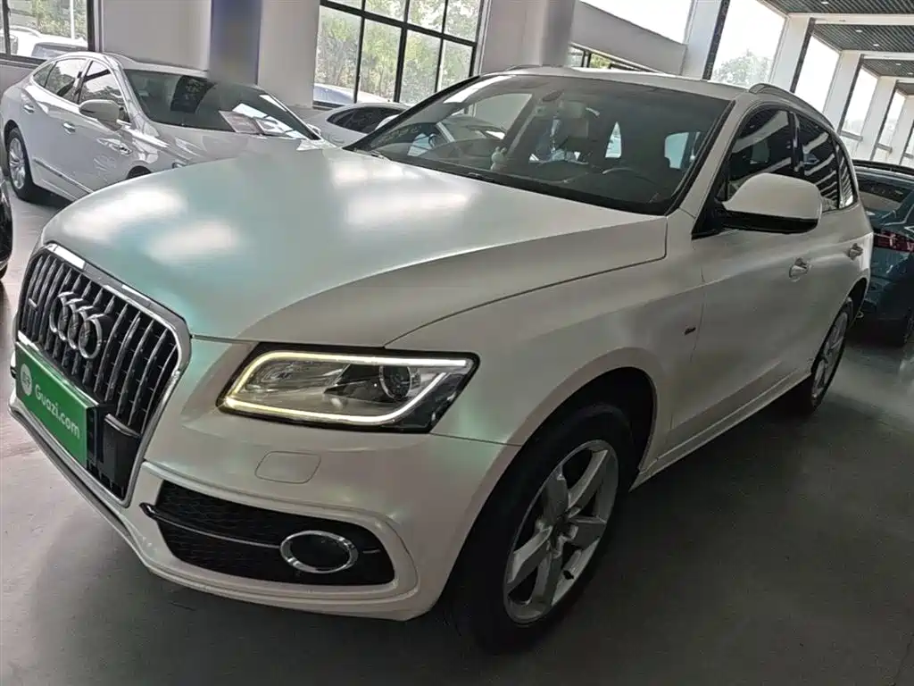 Купить Audi Q5