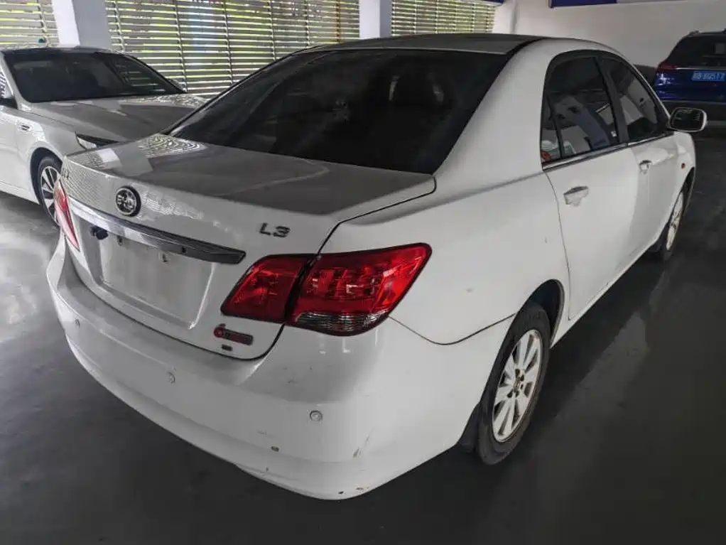 BYD L3 2015 1.5L AT Comfort