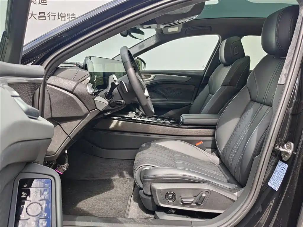 Audi A6L — миниатюра 12