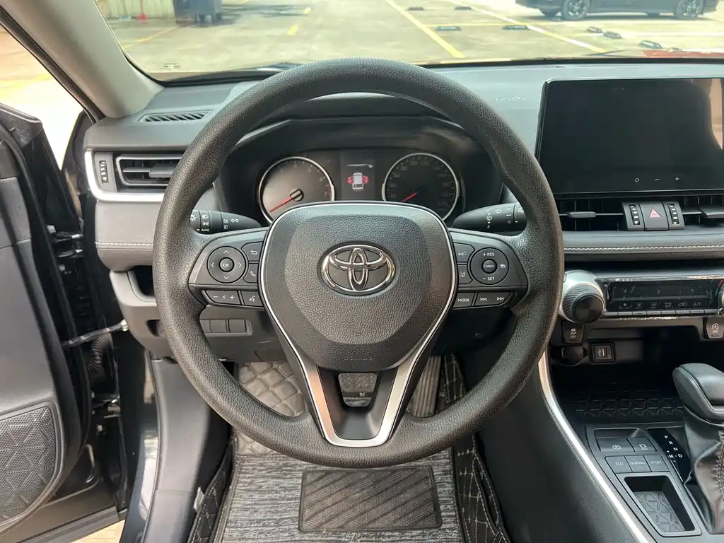 Toyota Wildlander — миниатюра 17