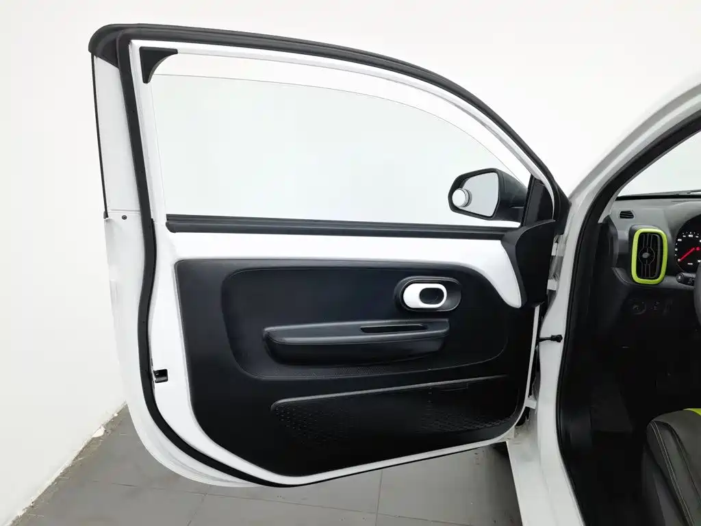 Roewe Clever — миниатюра 8