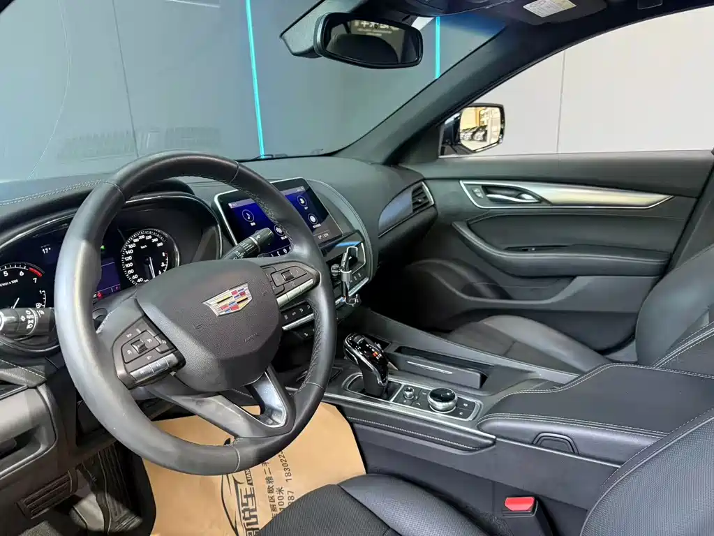Cadillac CT5 — миниатюра 11