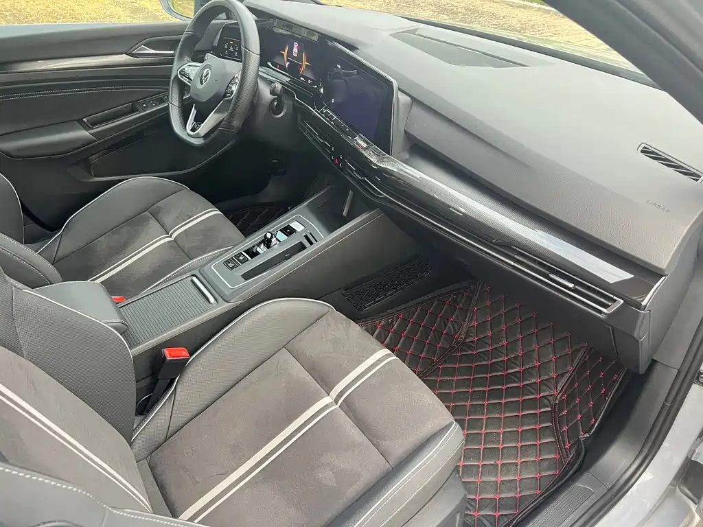 Volkswagen Golf — миниатюра 10